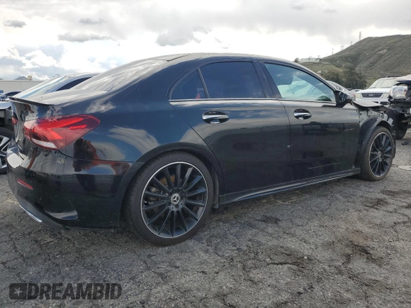 2019 Mercedes-Benz A 220 with VIN WDD3G4EB4KW008618, listed as a Copart auction lot 48427745 with 58,888 mi miles and Clean Title. Bid and sale history available at DreamBid. Image 3.
