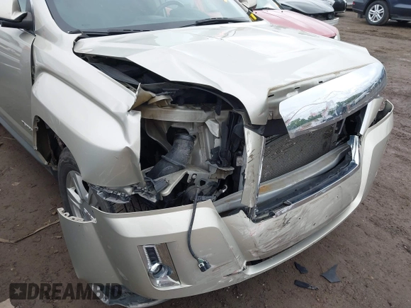 2014 GMC Terrain SLE z VIN 2GKALREK1E6258671, wystawiony jako IAAI lot #42370938 z przebiegiem 81 727 mil mil oraz . Historia ofert i sprzedaży dostępna na DreamBid. Obrazek 6.