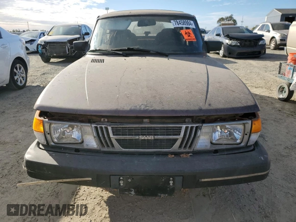1983 Saab 900 z VIN YS3AS33S4D2012751, wystawiony jako Copart lot #78458984 z przebiegiem 219 035 mil mil oraz Czysty tytuł • Clean title. Historia ofert i sprzedaży dostępna na DreamBid. Obrazek 5.