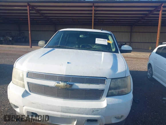 2007 Chevrolet Tahoe LT z VIN 1GNEK13047R111746, wystawiony jako IAAI lot #42511260 z przebiegiem 183 783 mil mil oraz . Historia ofert i sprzedaży dostępna na DreamBid. Obrazek 12.