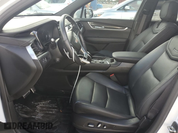 2022 Cadillac XT6 Sport with VIN 1GYKPGRS8NZ164305, listed as a Copart auction lot 80268754 with 17,232 mi miles and Salvage Title. Bid and sale history available at carsss.com. Image 7.