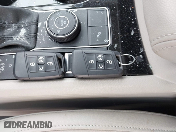 2019 Volkswagen Atlas SEL R-Line with VIN 1V2RR2CA4KC612697, listed as a IAAI auction lot 41618930 with 25,476 mi miles and . Bid and sale history available at DreamBid. Image 11.