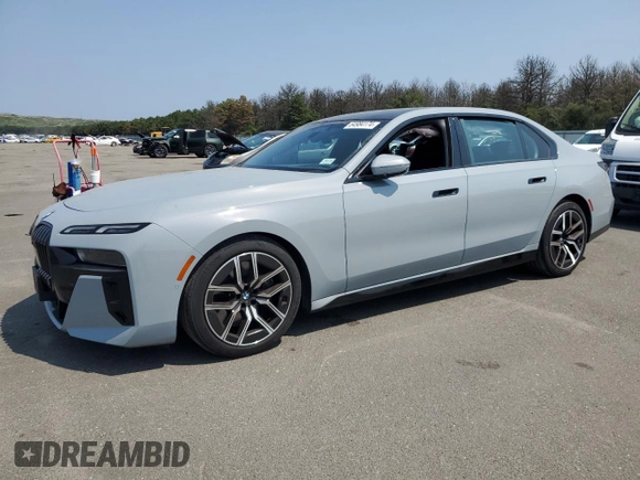2023 BMW 7 Series 760i xDrive с VIN WBA33EJ0XPCN79892, выставлен на аукционе Copart как лот 64984174 с пробегом 7 898 миль миль и Списание • Salvage title. История ставок и продаж доступна на DreamBid. Изображение 1.