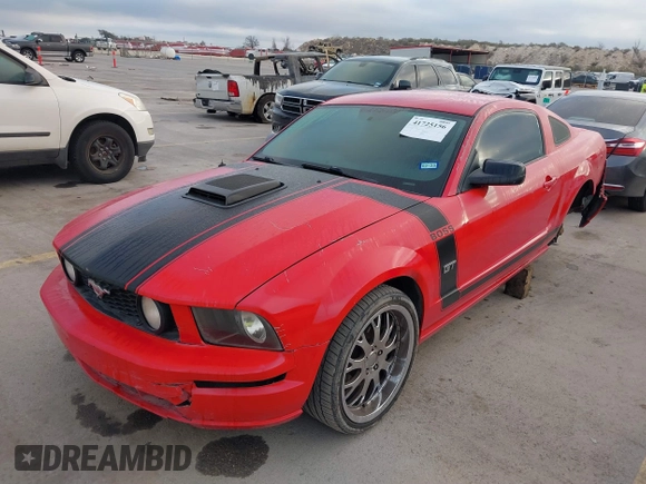 2007 Ford Mustang GT Deluxe with VIN 1ZVFT82H875267643, listed as a IAAI auction lot 41725156 with 98,844 mi miles and . Bid and sale history available at carsss.com. Image 19.