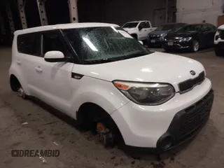 2014 Kia Soul with VIN KNDJN2A24E7089670, listed as a IAAI auction lot 38680967 with 63,504 mi miles. Bid and sale history available at carsss.com. Image 1.