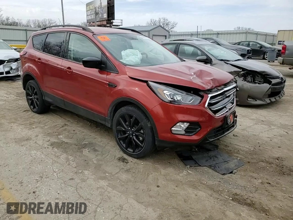 2019 Ford Escape SE z VIN 1FMCU9GD0KUB59820, wystawiony jako Copart lot #49674525 z przebiegiem 69 828 mil mil oraz Szkody całkowita. Historia ofert i sprzedaży dostępna na DreamBid. Obrazek 11.