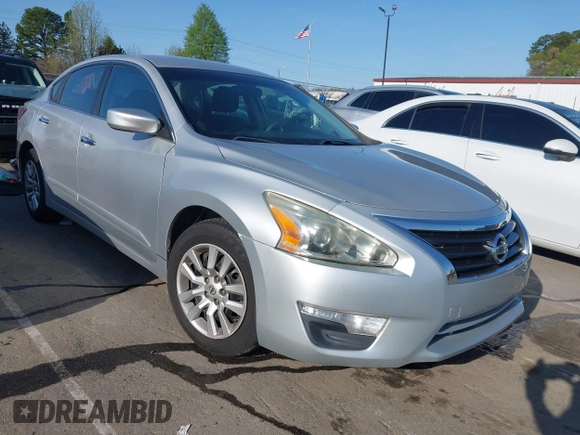 2014 Nissan Altima SV with VIN 1N4AL3AP8EC902495, listed as a IAAI auction lot 41940581 with 68,623 mi miles and . Bid and sale history available at carsss.com. Image 1.