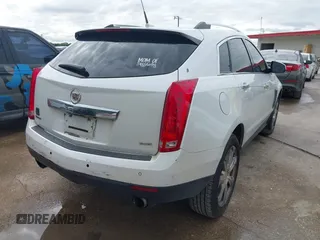 2013 Cadillac SRX Performance Collection z VIN 3GYFNDE38DS542736, wystawiony jako IAAI lot #42398648 z przebiegiem 266 059 mil mil oraz . Historia ofert i sprzedaży dostępna na DreamBid. Obrazek 4.
