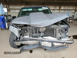 1998 Chevrolet Tahoe with VIN 3GNEC18R3WG122904, listed as a Copart auction lot 57752554 with 229,646 mi miles and Salvage title. Bid and sale history available at DreamBid. Image 5.