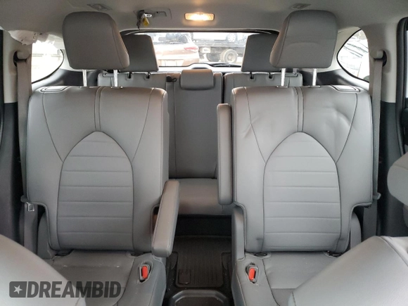 2024 Toyota Highlander LE z VIN 5TDKDRBH2RS542778, wystawiony jako Copart lot #45552575 z przebiegiem 16 554 mil mil oraz Szkoda całkowita • Salvage title. Historia ofert i sprzedaży dostępna na DreamBid. Obrazek 10.