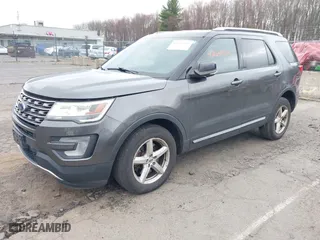 2017 Ford Explorer XLT with VIN 1FM5K8DH1HGC43863, listed as a IAAI auction lot 42064163 with 149,062 mi miles. Bid and sale history available at carsss.com. Image 17.