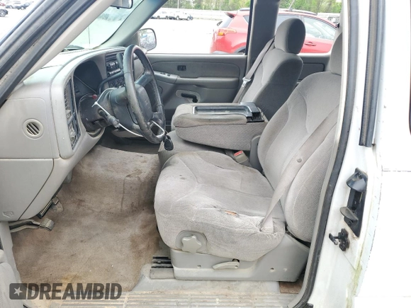2000 GMC New Sierra 1500 SL with VIN 2GTEC19V3Y1311021, listed as a Copart auction lot 50823475 with 279,540 mi miles and Salvage Title. Bid and sale history available at carsss.com. Image 7.