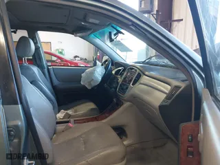 2007 Toyota Highlander w/3rd Row with VIN JTEEP21A670220737, listed as a IAAI auction lot 41735805 with 217,994 mi miles. Bid and sale history available at carsss.com. Image 5.