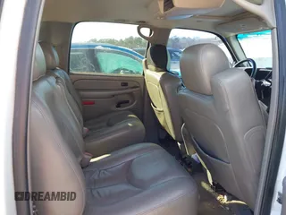 2006 Chevrolet Suburban Z71 with VIN 3GNFK16ZX6G127740, listed as a IAAI auction lot 41705869 with 251,715 mi miles and . Bid and sale history available at DreamBid. Image 8.