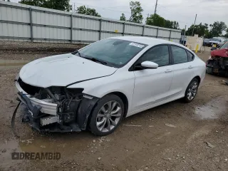 2015 Chrysler 200 S with VIN 1C3CCCBB2FN566004, listed as a Copart auction lot 61148745 with 120,397 mi miles and Clean title. Bid and sale history available at DreamBid. Image 1.