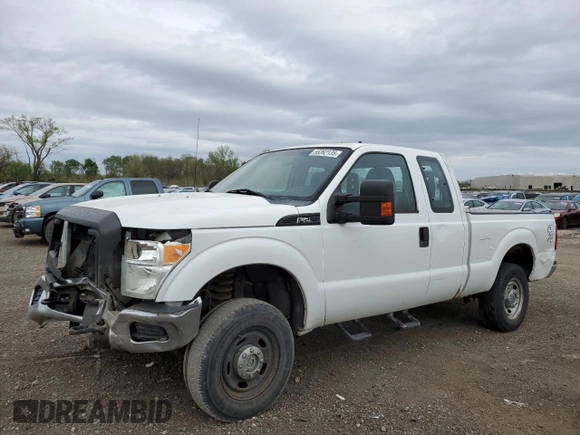 2011 Ford F-250 XL z VIN 1FT7X2B65BEC06024, wystawiony jako Copart lot #55262135 z przebiegiem 225 255 mil mil oraz Szkoda całkowita • Salvage title. Historia ofert i sprzedaży dostępna na DreamBid. Obrazek 1.