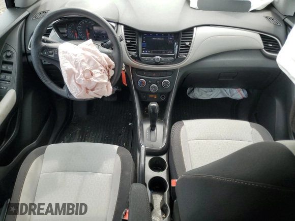 2020 Chevrolet Trax LS z VIN 3GNCJKSB9LL165242, wystawiony jako Copart lot #59348515 z przebiegiem 98 440 mil mil oraz Nie do naprawy • Non repairable. Historia ofert i sprzedaży dostępna na DreamBid. Obrazek 8.