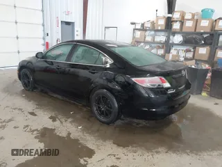 2013 Mazda 6 i Sport with VIN 1YVHZ8BH4D5M16470, listed as a IAAI auction lot 41594785 with 184,977 mi miles. Bid and sale history available at carsss.com. Image 3.