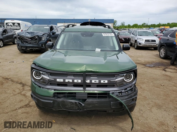 2024 Ford Bronco Sport Big Bend z VIN 3FMCR9B60RRE76153, wystawiony jako Copart lot #57972725 z przebiegiem 3 021 mil mil oraz Czysty tytuł • Clean title. Historia ofert i sprzedaży dostępna na DreamBid. Obrazek 5.