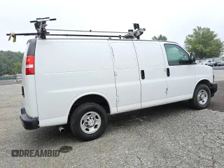 2020 Chevrolet Express Cargo with VIN 1GCWGAFG0L1178831, listed as a Copart auction lot 62545515 with 103,007 mi miles and Clean title. Bid and sale history available at DreamBid. Image 3.