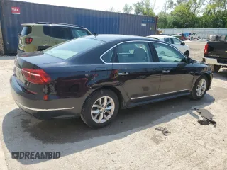 2017 Volkswagen Passat S z VIN 1VWAT7A38HC014720, wystawiony jako Copart lot #58744235 z przebiegiem 273 593 mil mil oraz Czysty tytuł • Clean title. Historia ofert i sprzedaży dostępna na DreamBid. Obrazek 3.