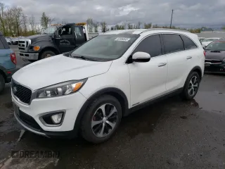 2016 Kia Sorento EX with VIN 5XYPHDA50GG005955, listed as a Copart auction lot 52306045 with 151,221 mi miles and Clean Title. Bid and sale history available at carsss.com. Image 1.