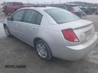 2004 Saturn ION ION 2 z VIN 1G8AJ52F64Z188082, wystawiony jako IAAI lot #41118031 z przebiegiem 103 651 mil mil oraz . Historia ofert i sprzedaży dostępna na DreamBid. Obrazek 3.
