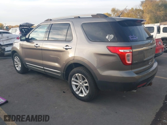 2013 Ford Explorer XLT z VIN 1FM5K8D85DGA55051, wystawiony jako IAAI lot #40871162 z przebiegiem 132 961 mil mil oraz . Historia ofert i sprzedaży dostępna na DreamBid. Obrazek 3.