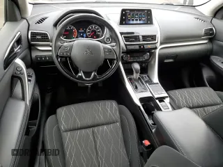 2020 Mitsubishi Eclipse Cross SE z VIN JA4AS5AAXLZ012072, wystawiony jako Copart lot #76137214 z przebiegiem 18 367 mil mil oraz Szkoda całkowita • Salvage title. Historia ofert i sprzedaży dostępna na DreamBid. Obrazek 8.