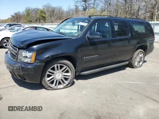 2008 Chevrolet Suburban LTZ z VIN 3GNFK16358G113839, wystawiony jako Copart lot #54772265 z przebiegiem 218 092 mil mil oraz Szkoda całkowita • Salvage title. Historia ofert i sprzedaży dostępna na DreamBid. Obrazek 1.