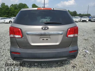 2013 Kia Sorento LX with VIN 5XYKT3A14DG386074, listed as a Copart auction lot 59879935 with 163,427 mi miles and Salvage title. Bid and sale history available at DreamBid. Image 6.