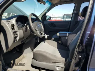 2003 Ford Escape XLS Popular with VIN 1FMYU021X3KA18362, listed as a Copart auction lot 72805974 with 77,004 mi miles and Salvage Title. Bid and sale history available at carsss.com. Image 7.