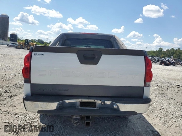 2004 Chevrolet Avalanche Z66 with VIN 3GNEC12TX4G254821, listed as a Copart auction lot 69406084 with 175,656 mi miles and Salvage Title. Bid and sale history available at carsss.com. Image 6.