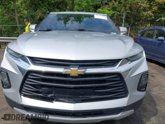 2020 Chevrolet Blazer LT z VIN 3GNKBBRA0LS717044, wystawiony jako IAAI lot #42125519 z przebiegiem 111 685 mil mil oraz . Historia ofert i sprzedaży dostępna na DreamBid. Obrazek 12.