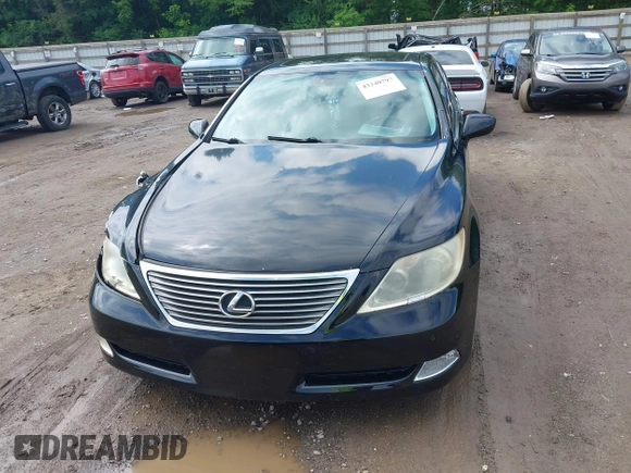 2007 Lexus LS 460 z VIN JTHBL46F075046961, wystawiony jako IAAI lot #42240797 z przebiegiem 293 446 mil mil oraz . Historia ofert i sprzedaży dostępna na DreamBid. Obrazek 12.