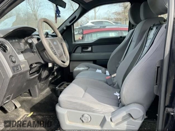 2013 Ford F-150 XL z VIN 1FTFX1EF3DFA70846, wystawiony jako IAAI lot #41614387 z przebiegiem 138 181 mil mil oraz . Historia ofert i sprzedaży dostępna na DreamBid. Obrazek 5.