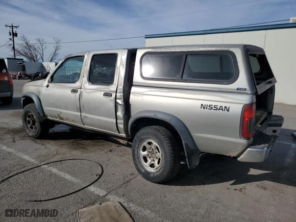 2000 Nissan Frontier 2WD XE with VIN 1N6ED27T9YC333035, listed as a Copart auction lot 87266324 with 189,898 mi miles and Salvage Title. Bid and sale history available at carsss.com. Image 2.