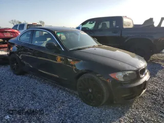 2011 BMW 1 Series 128i z VIN WBAUP7C54BVK78416, wystawiony jako Copart lot #49027615 z przebiegiem 172 409 mil mil oraz Szkoda całkowita • Salvage title. Historia ofert i sprzedaży dostępna na DreamBid. Obrazek 4.