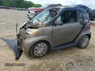 2013 Smart fortwo Pure z VIN WMEEJ3BA7DK678251, wystawiony jako Copart lot #54522125 z przebiegiem Nie podano mil oraz Tytuł czysty. Historia ofert i sprzedaży dostępna na DreamBid. Obrazek 1.