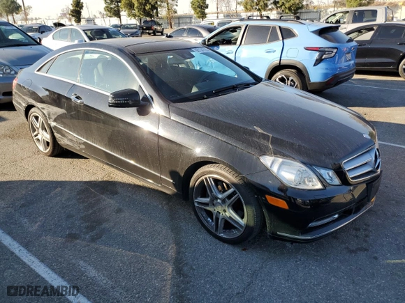 2011 Mercedes-Benz E-Class E 350 with VIN WDDKJ5GB1BF107154, listed as a Copart auction lot 88104705 with 119,174 mi miles and Salvage Title. Bid and sale history available at carsss.com. Image 4.