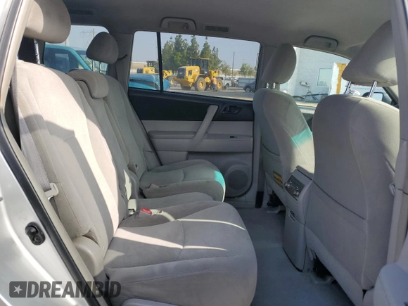2010 Toyota Highlander with VIN 5TDZK3EH2AS017415, listed as a Copart auction lot 60332305 with 289,682 mi miles and Salvage title. Bid and sale history available at DreamBid. Image 11.