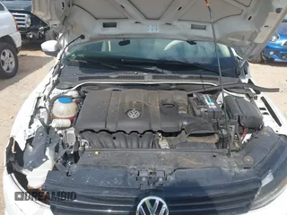 2011 Volkswagen Jetta SE with VIN 3VWDX7AJ9BM352889, listed as a IAAI auction lot 42276273 with Not provided miles and . Bid and sale history available at DreamBid. Image 10.