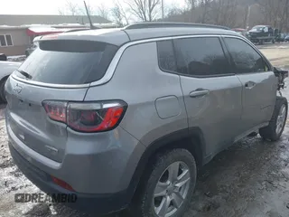 2022 Jeep Compass Latitude с VIN 3C4NJDBB4NT131810, выставлен на аукционе IAAI как лот 41380330 с пробегом 63 588 миль миль и . История ставок и продаж доступна на DreamBid. Изображение 4.