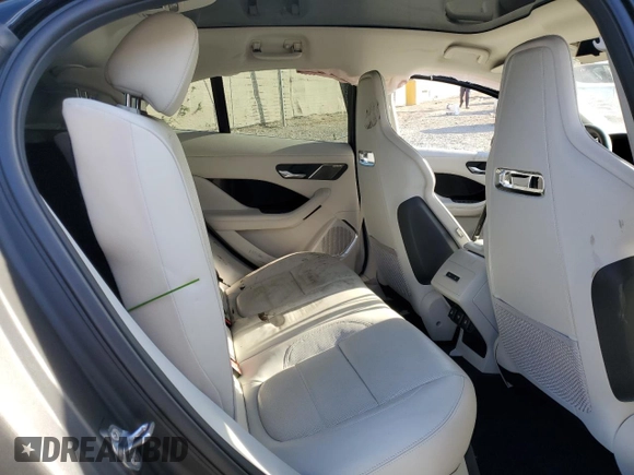2019 Jaguar I-Pace HSE z VIN SADHD2S12K1F76136, wystawiony jako Copart lot #84889804 z przebiegiem Nie podano mil oraz Szkoda całkowita • Salvage title. Historia ofert i sprzedaży dostępna na DreamBid. Obrazek 11.