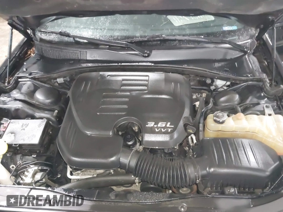 2016 Chrysler 300 with VIN 2C3CCAGG6GH287822, listed as a IAAI auction lot 41637637 with 125,604 mi miles. Bid and sale history available at carsss.com. Image 10.