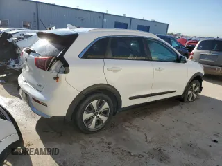 2018 Kia Niro FE with VIN KNDCB3LCXJ5127583, listed as a Copart auction lot 51449294 with 150,112 mi miles and Clean Title. Bid and sale history available at carsss.com. Image 3.