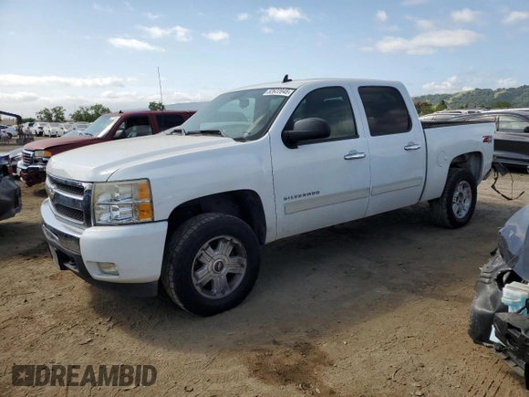 2011 Chevrolet Silverado 1500 LT with VIN 3GCPKSE37BG112705, listed as a Copart auction lot 52622045 with 173,202 mi miles and Salvage Title. Bid and sale history available at DreamBid. Image 1.