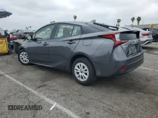 2019 Toyota Prius L Eco z VIN JTDKARFU0K3087436, wystawiony jako Copart lot #55699135 z przebiegiem Nie podano mil oraz Szkoda całkowita • Salvage title. Historia ofert i sprzedaży dostępna na DreamBid. Obrazek 2.