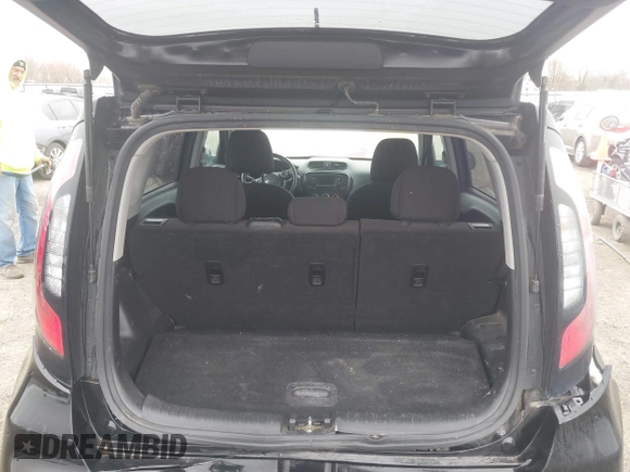 2018 Kia Soul with VIN KNDJN2A27J7561919, listed as a IAAI auction lot 41744324 with 80,364 mi miles. Bid and sale history available at carsss.com. Image 8.