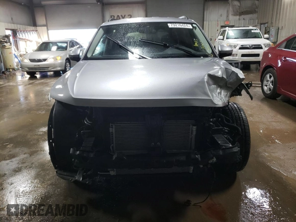 2023 Volkswagen Tiguan S z VIN 3VVFB7AX2PM100814, wystawiony jako Copart lot #79216424 z przebiegiem 4 748 mil mil oraz Szkoda całkowita • Salvage title. Historia ofert i sprzedaży dostępna na DreamBid. Obrazek 5.